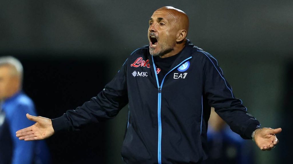 Spalletti allarga le braccia