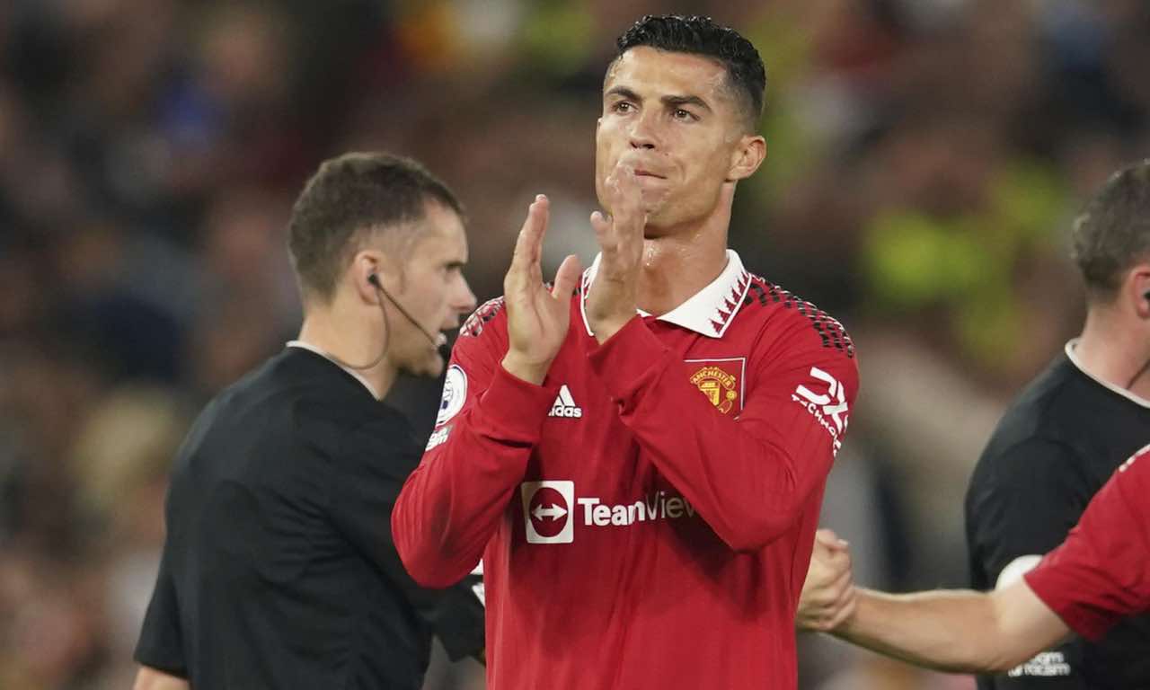 Ronaldo applaude