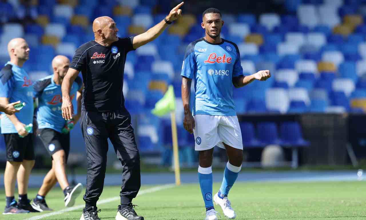 Spalletti dà indicazioni alla squadra