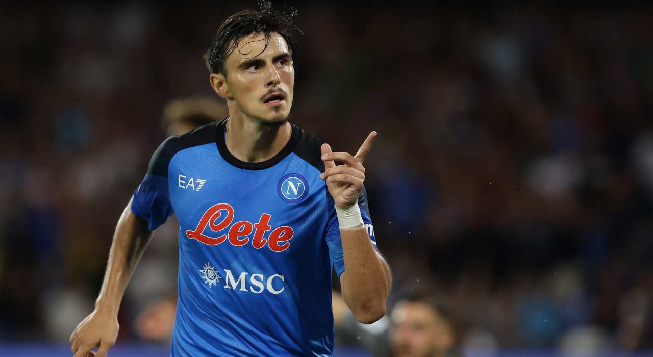 Eljif Elmas Napoli