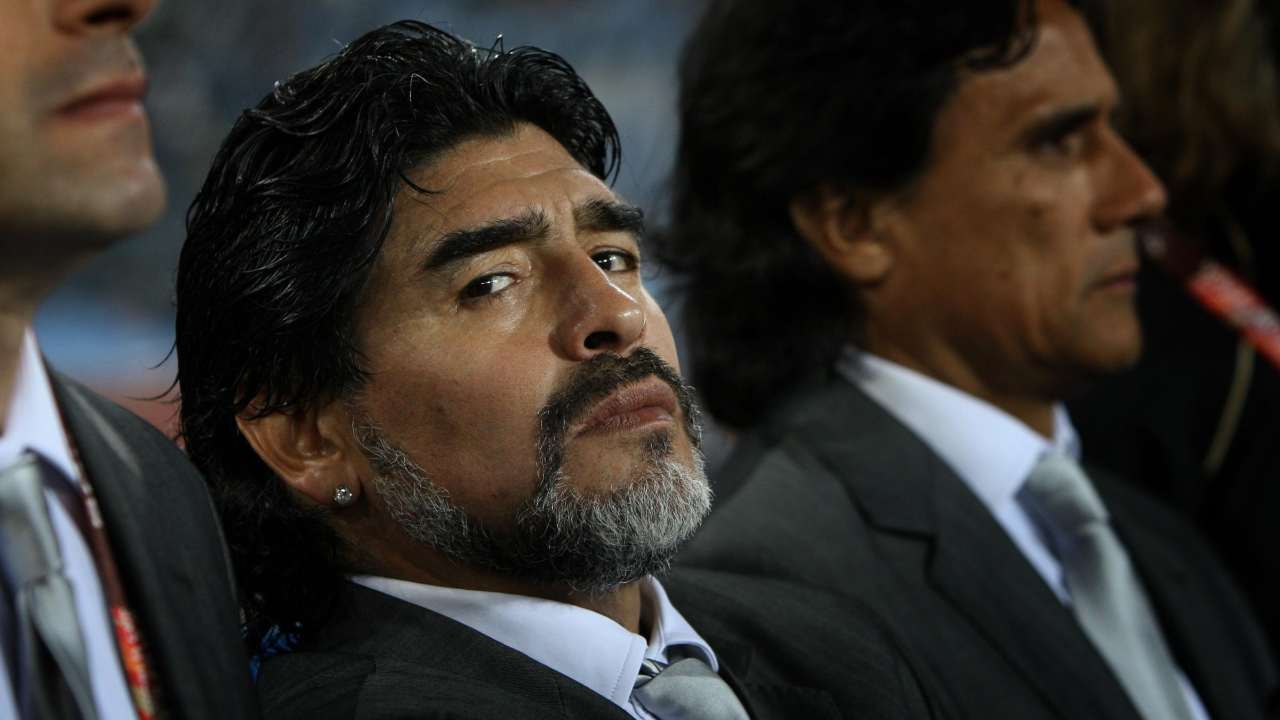 Maradona sorride