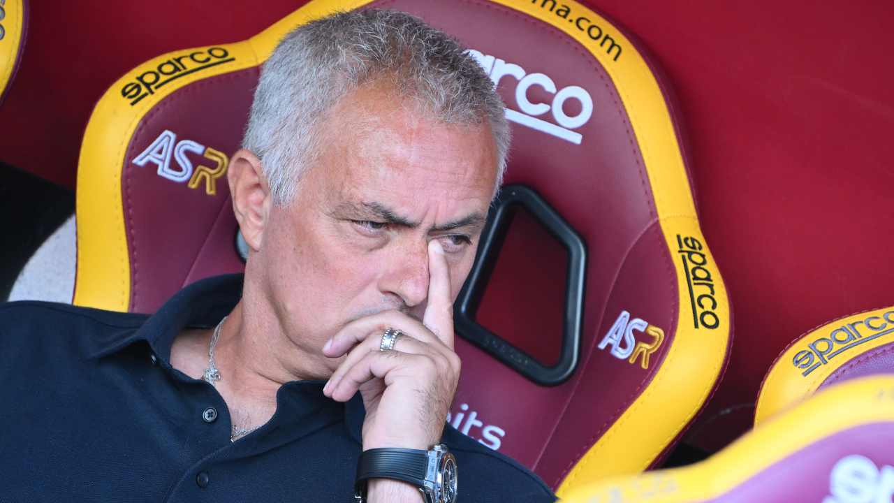 Mourinho pensa