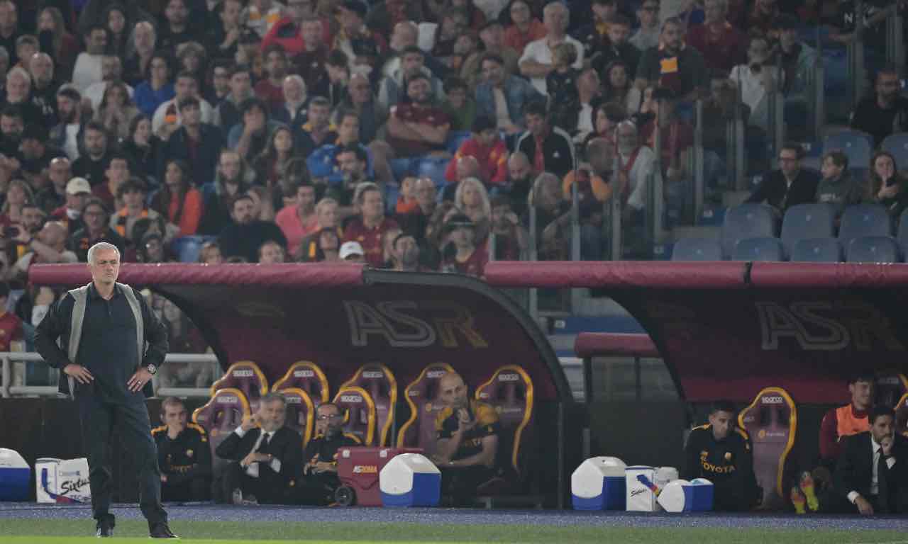 Mourinho all'Olimpico con i tifosi