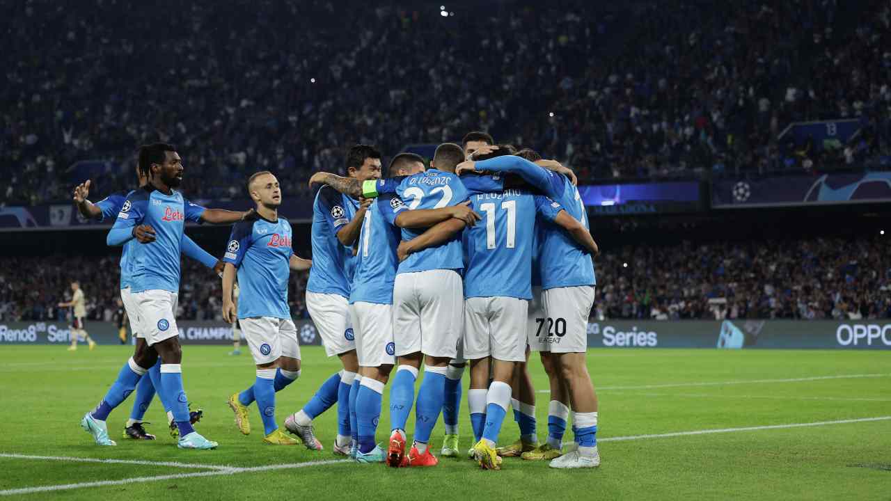 Napoli Ajax Adani