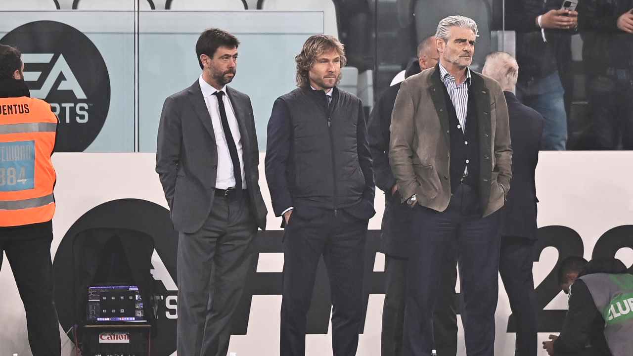 Andrea Agnelli, Pavel Nedved e Maurizio Arrivabene a bordocampo per la Juventus