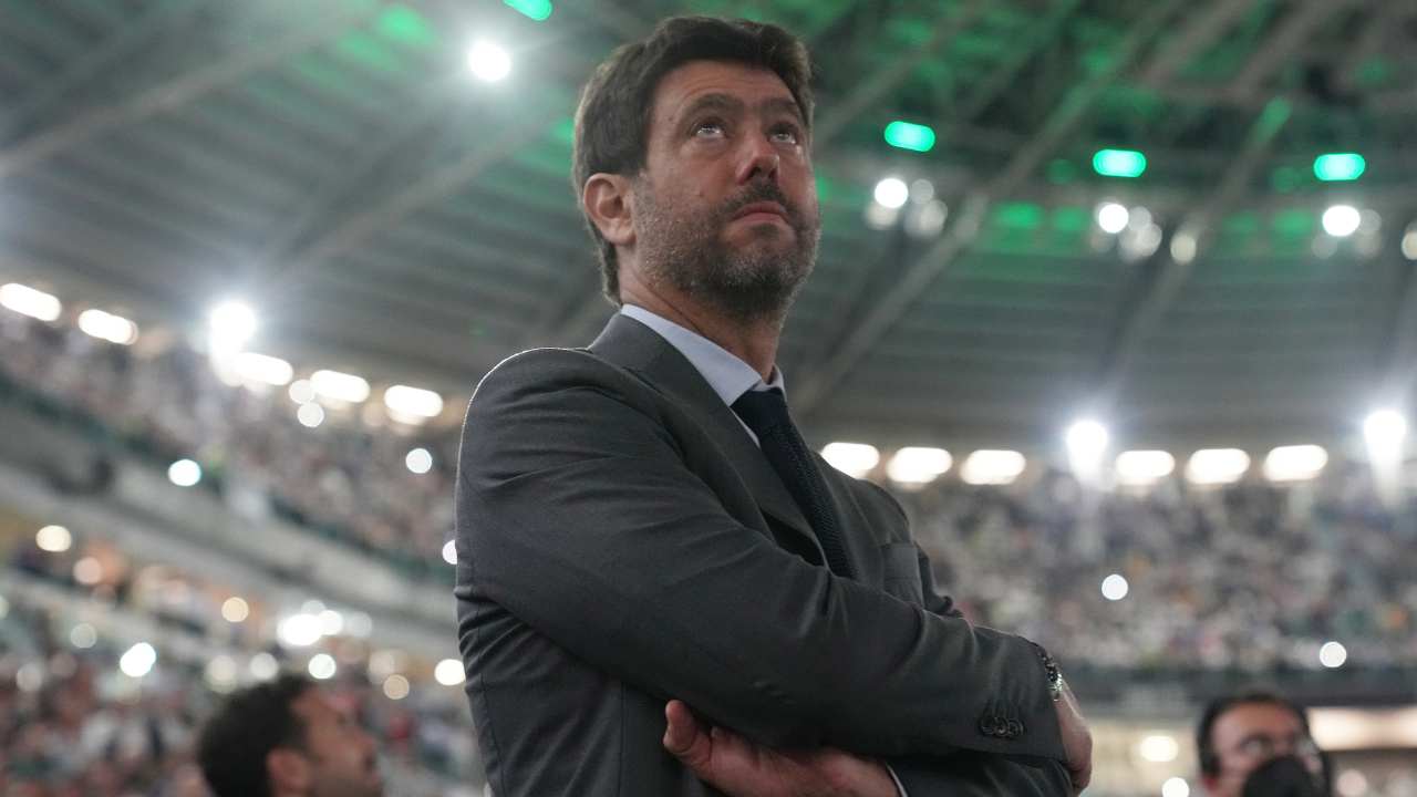 Agnelli a braccia conserte