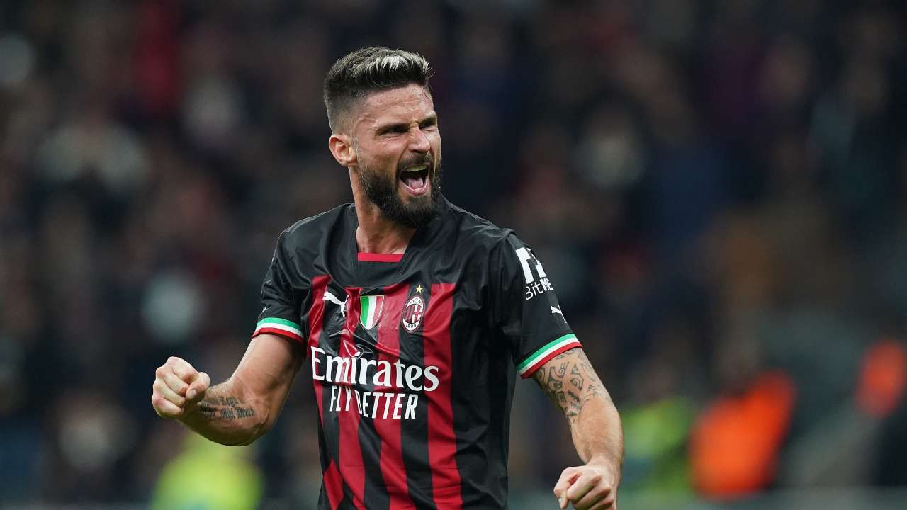 Giroud esulta Milan