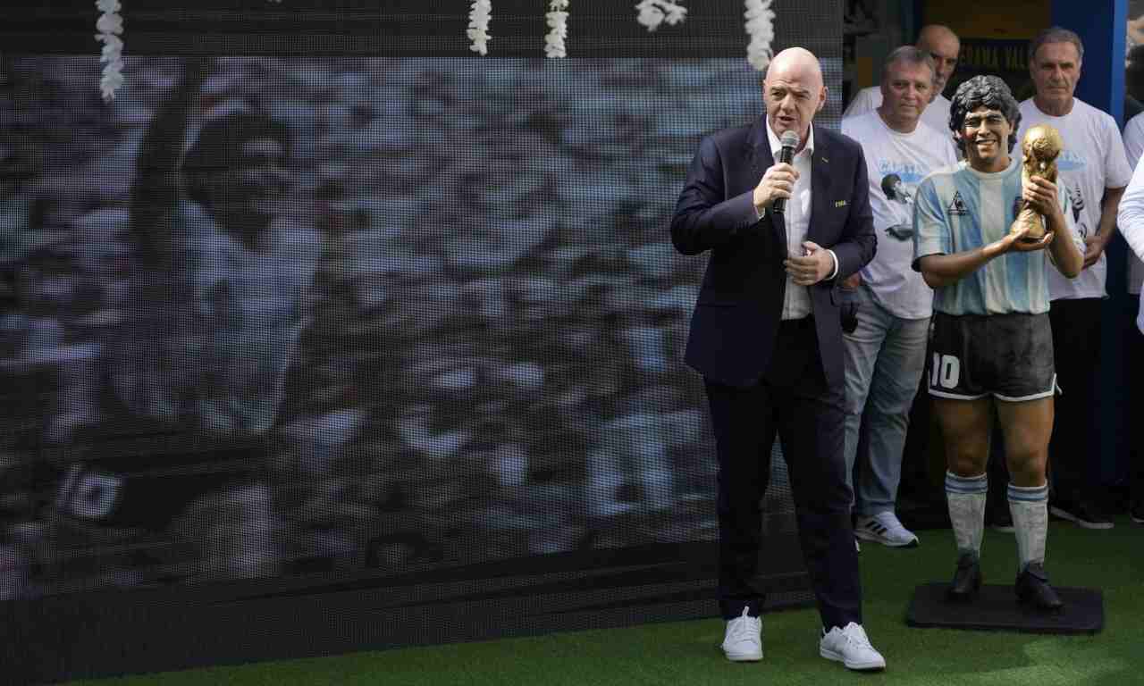 Infantino ad una cerimonia per Maradona 