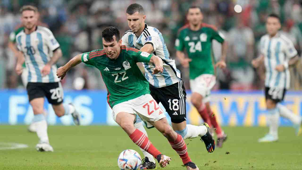 Lozano ha abbandonato il terreno di gioco dopo il gol di Messi
