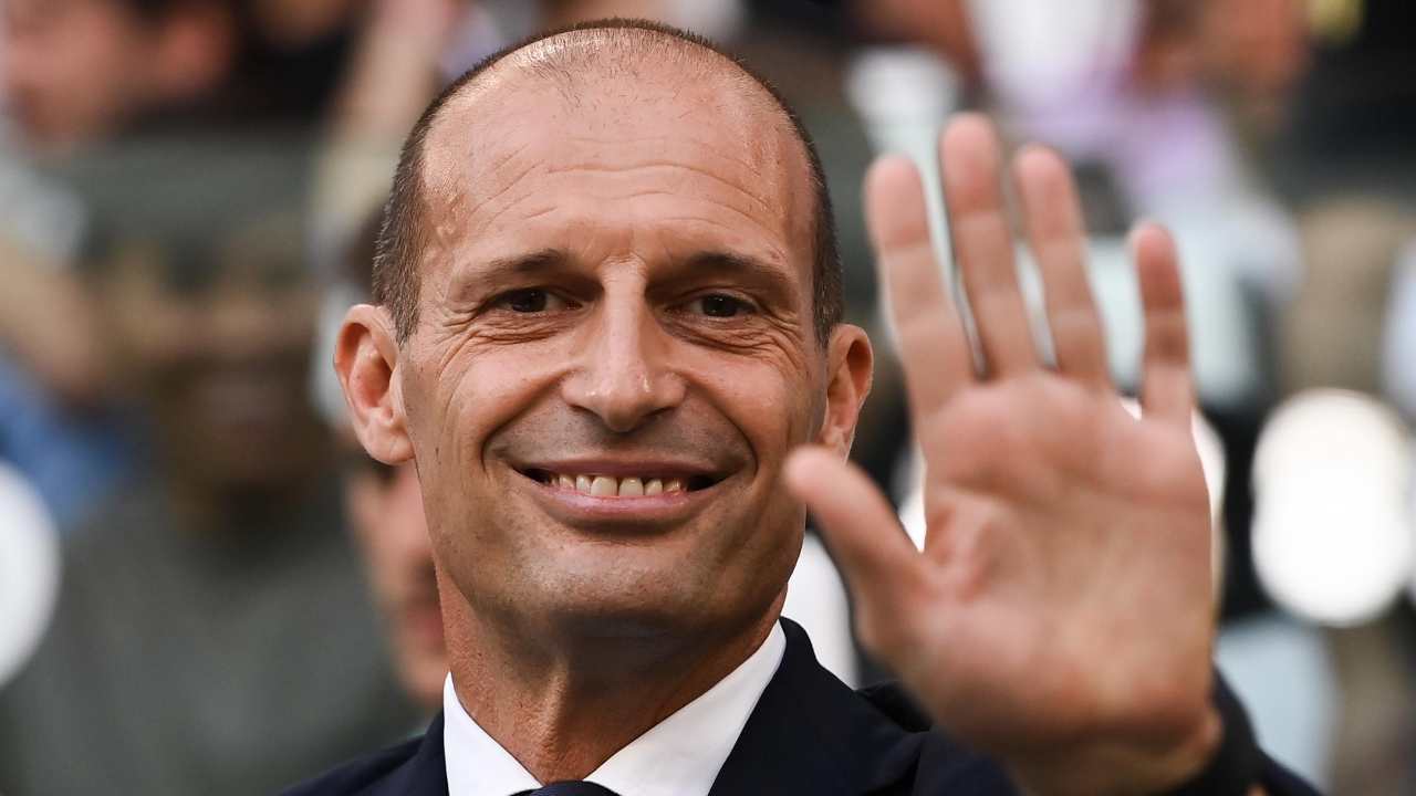 Allegri saluta