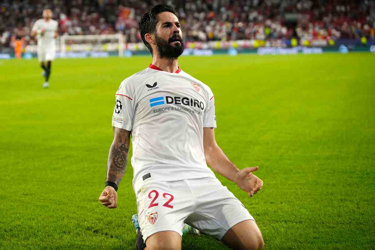 Isco esulta 