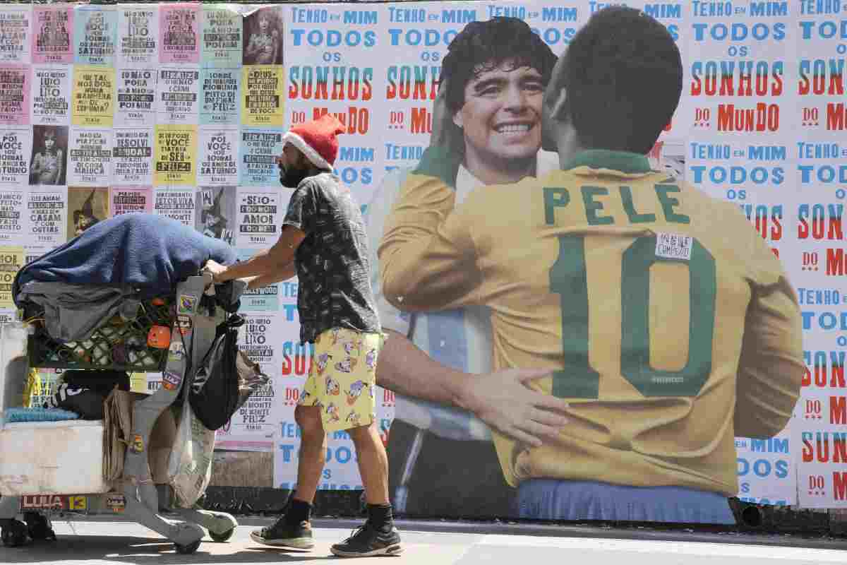 Pelé e Maradona in un murales Mondiali