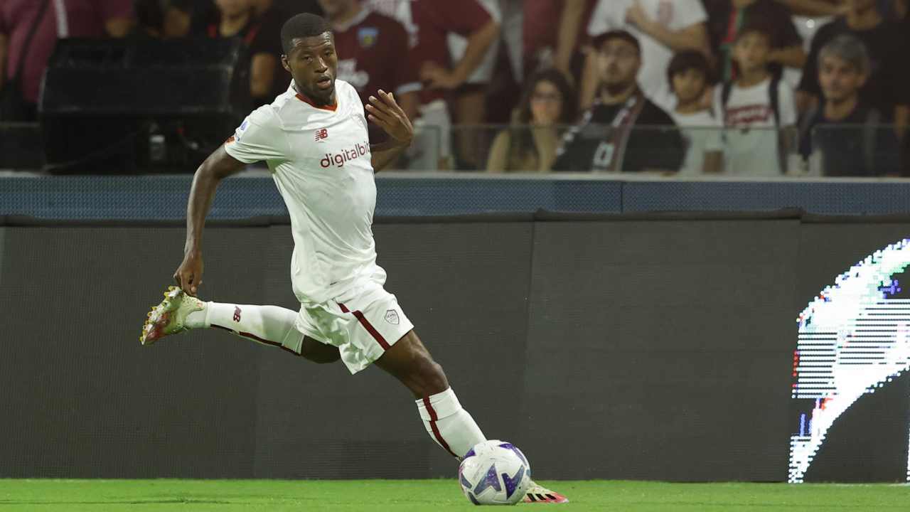 La Roma conta di recuperare Wijnaldum in tempo per il match con il Napoli 