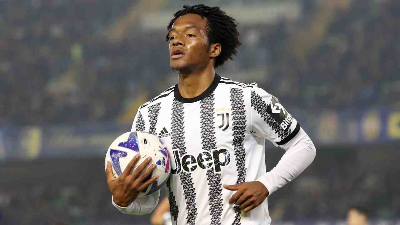 cuadrado juve