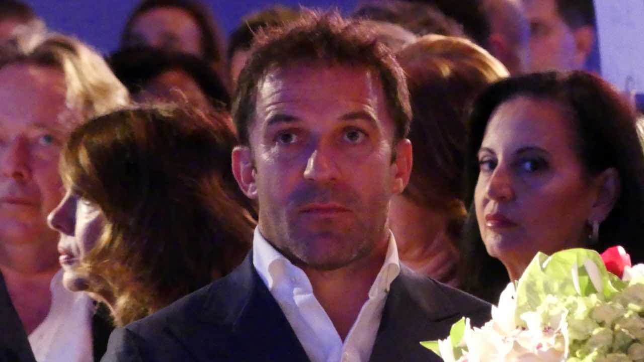 Alex Del Piero pensieroso