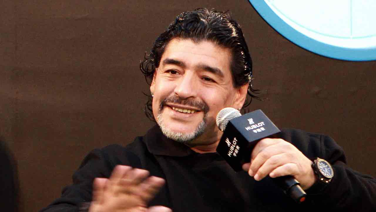 Diego Armando Maradona sorridente