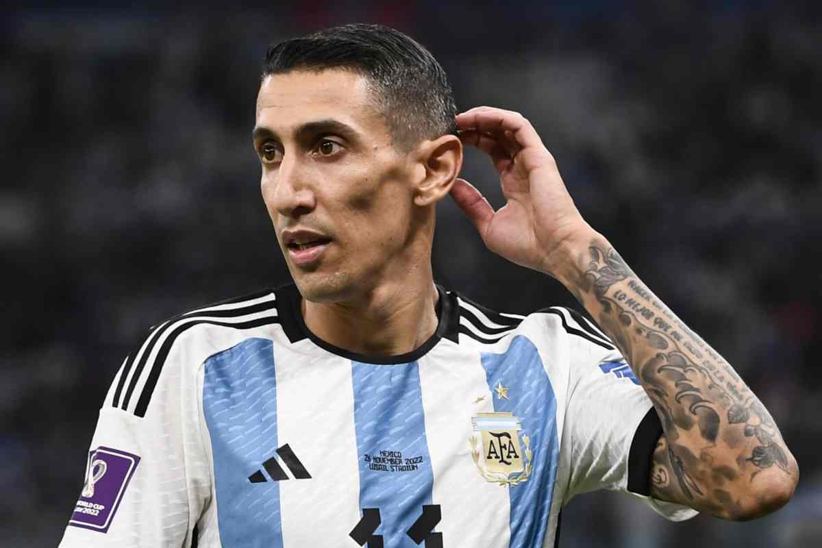 Di Maria si tocca l'orecchio