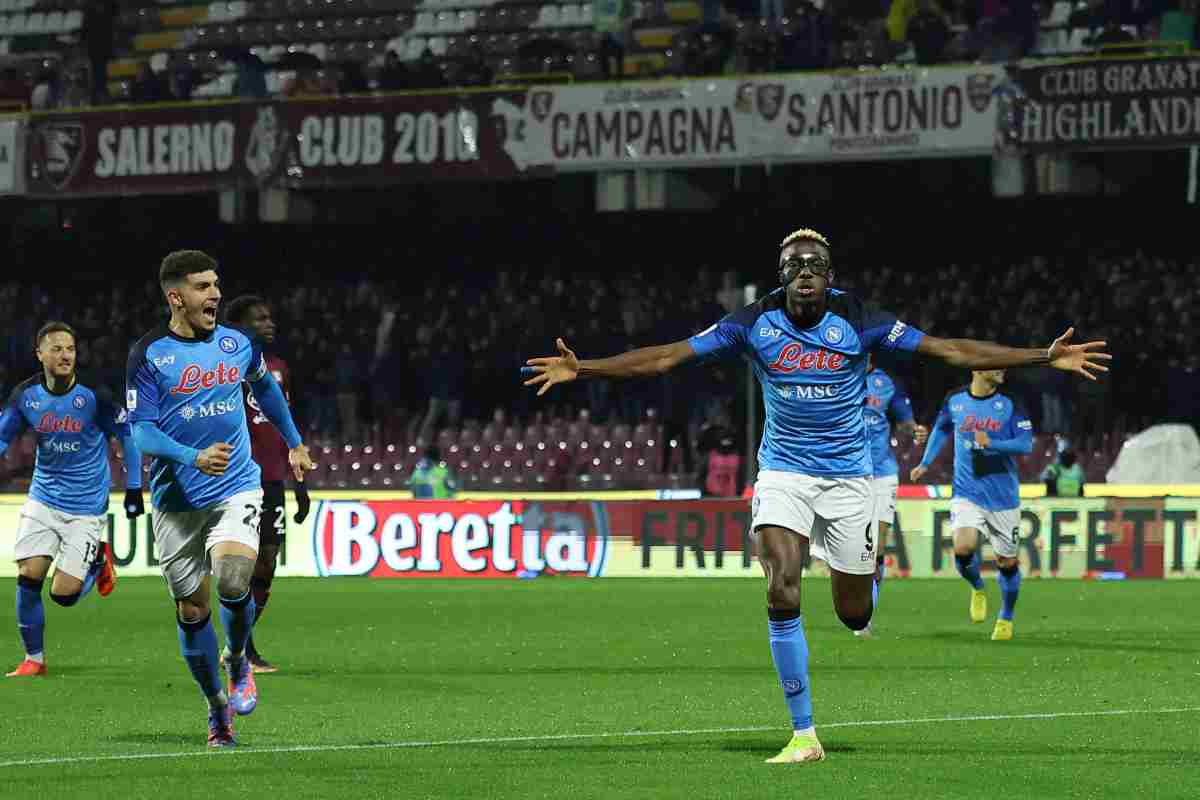 Osimhen esulta dopo il gol Napoli