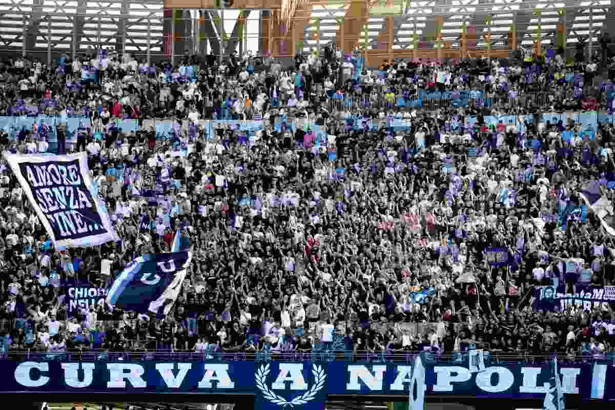 Tifosi Napoli allo stadio
