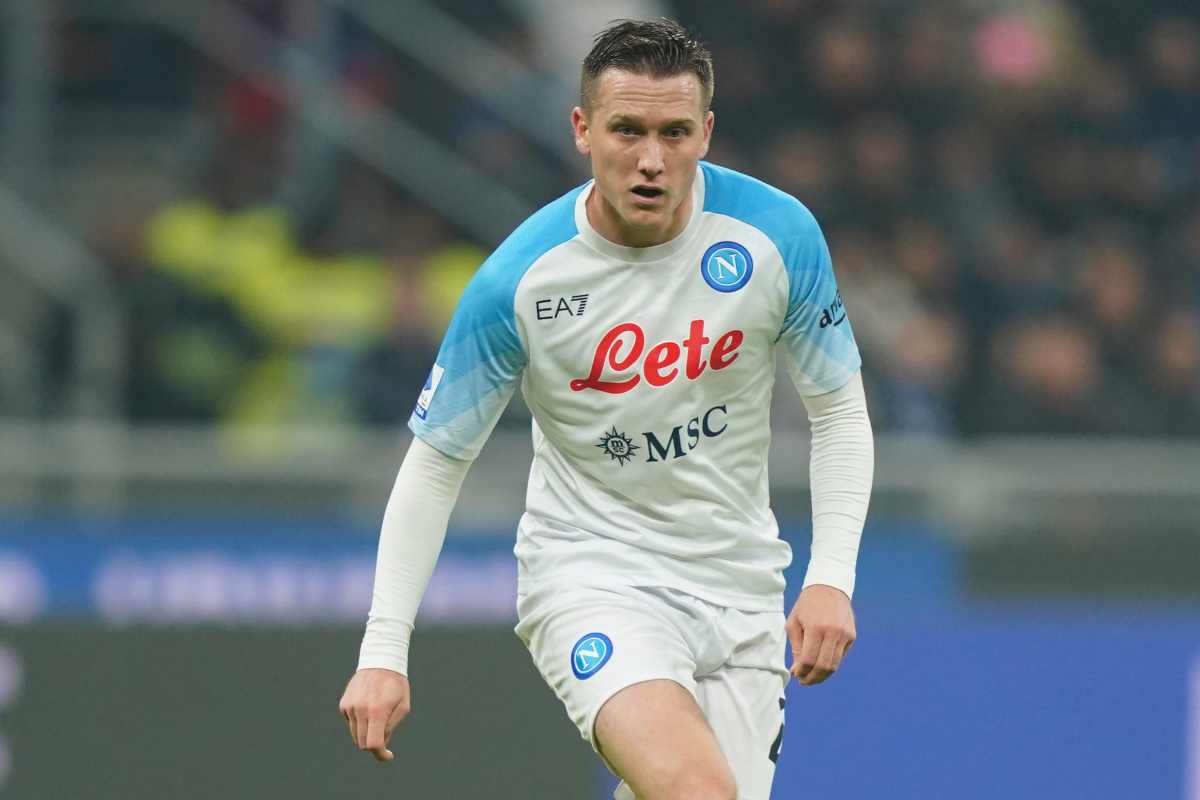 Zielinski in campo con il Napoli