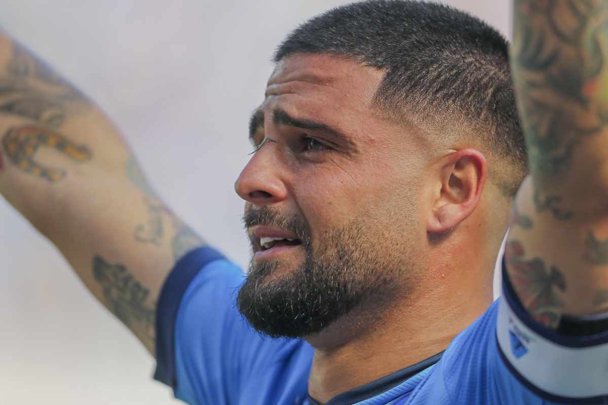 Insigne in lacrime