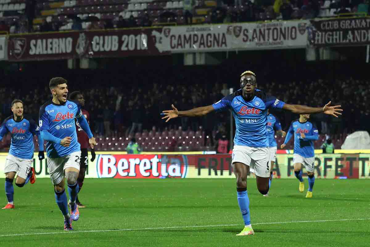 Il Napoli esulta al gol
