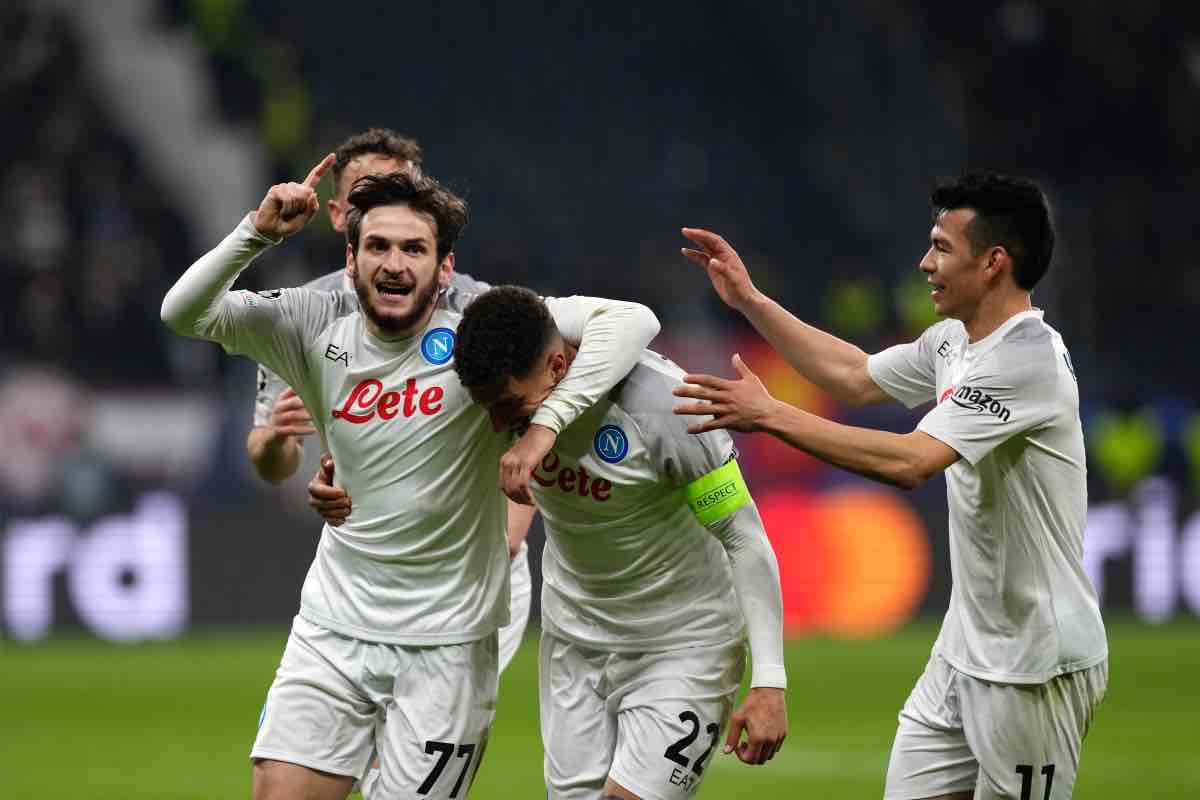 Esultanza Napoli contro l'Eintracht Francoforte