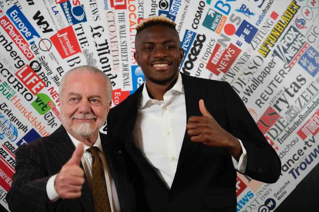 De Laurentiis e Osimhen sorridono