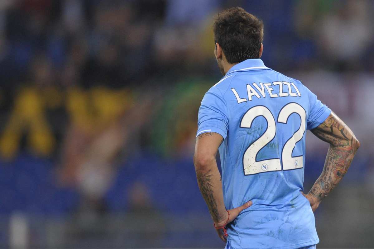 Lavezzi pensieroso 