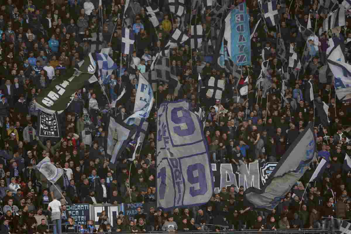 Tifosi Napoli bandiere 