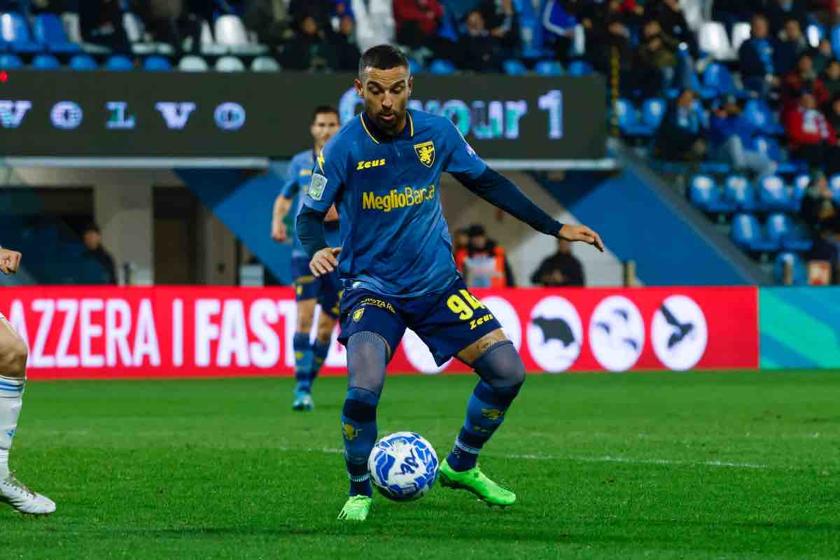 Roberto Insigne in campo col Frosinone