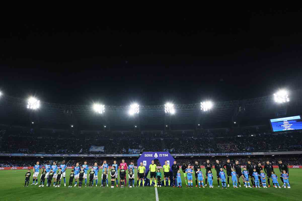 Squadre schierate in campo in Napoli-Lazio