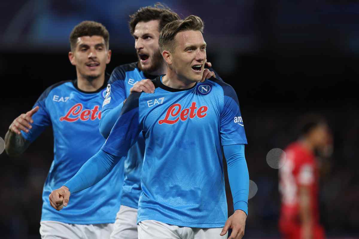Zielinski ha chiuso il discorso con l'Eintracht ma ora il Napoli deve fare i conti con un altro ostacolo, secondo il giornalista Fabrizio Biasin il Milan ha un vantaggio: "Conosce bene gli azzurri" 