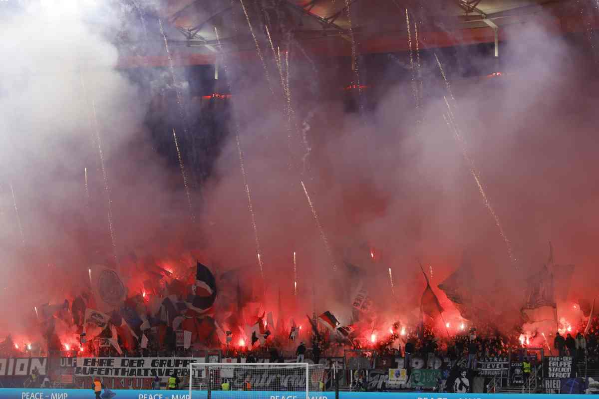 Napoli Eintracht tifosi