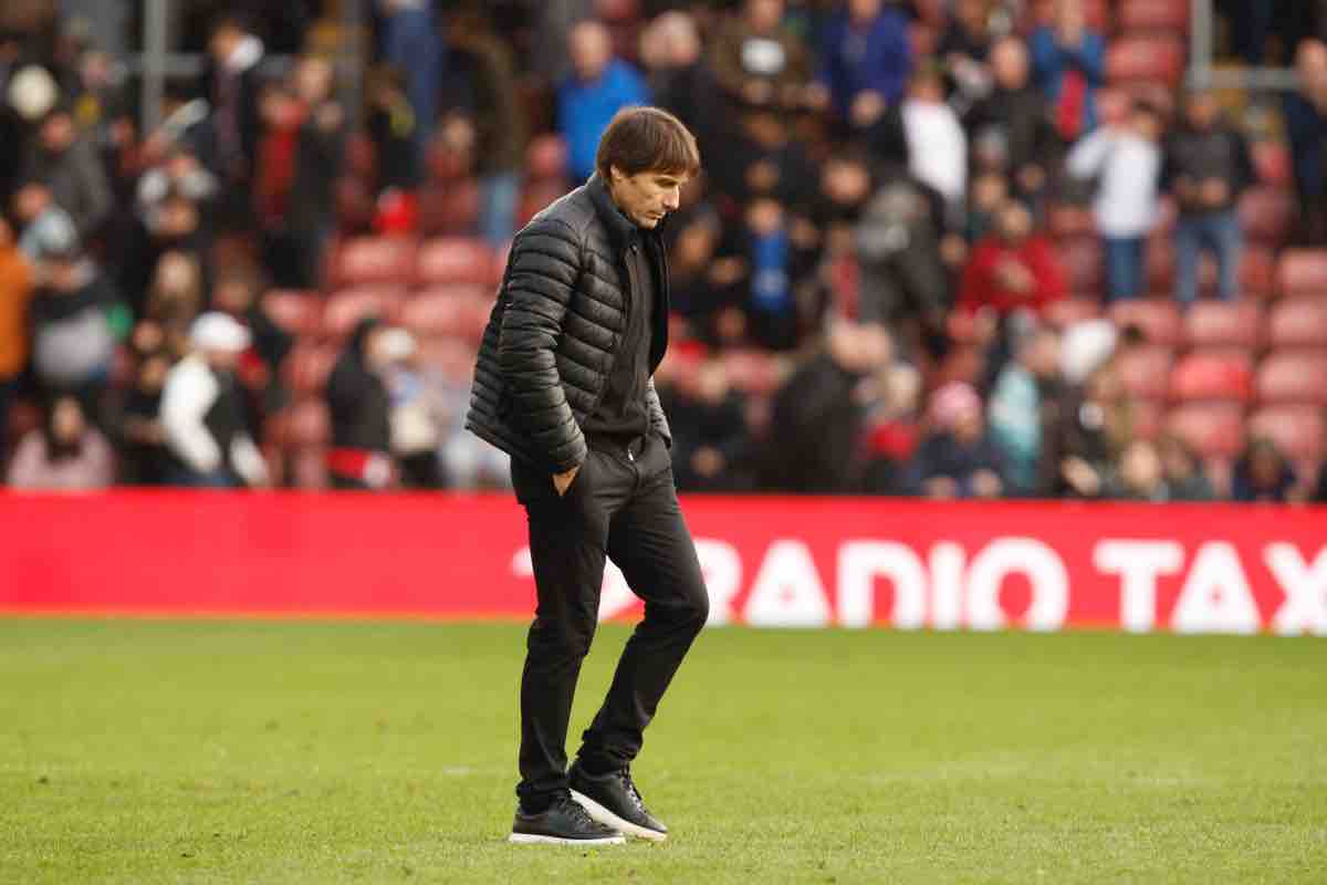 Antonio Conte in campo 