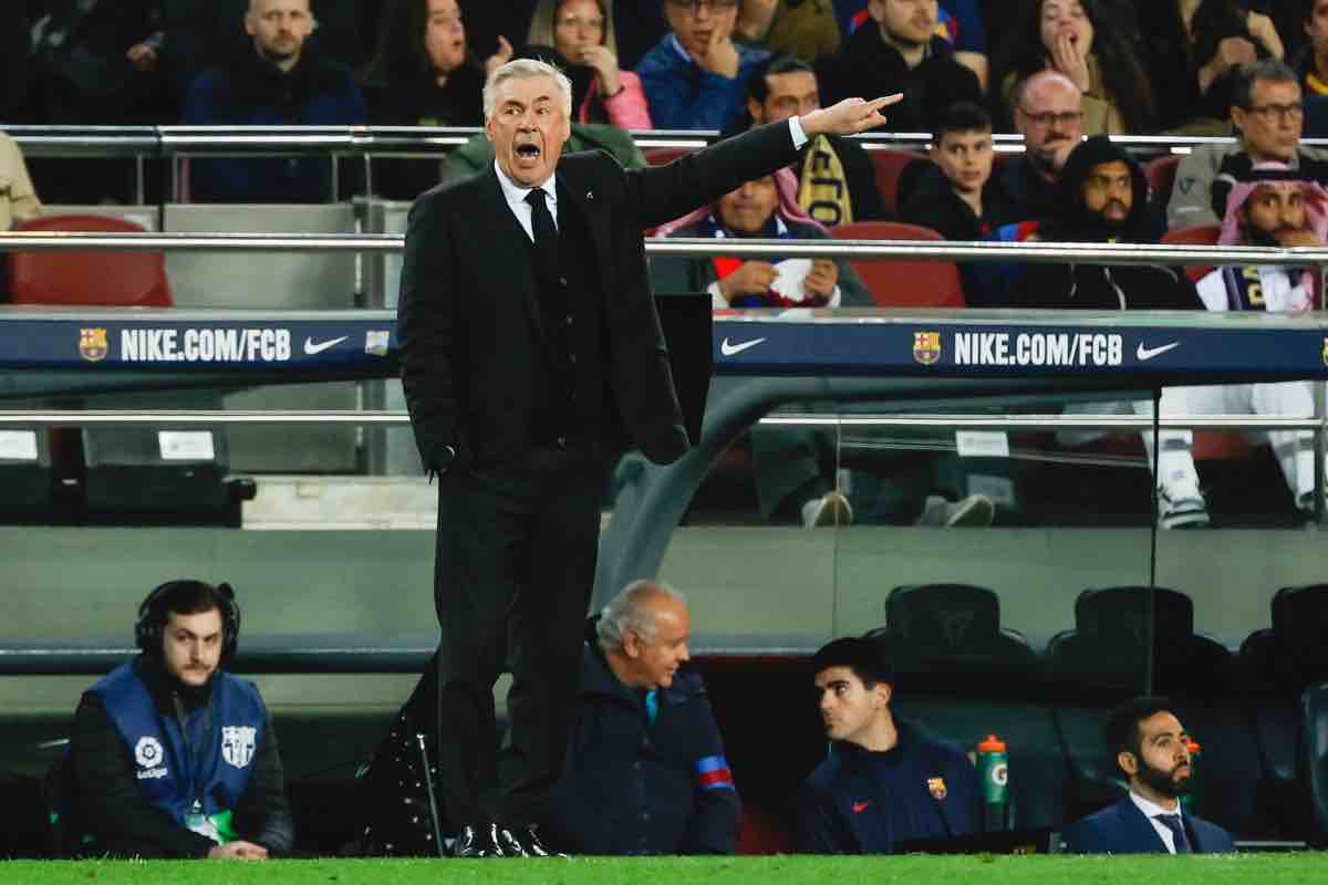 Ancelotti a bordocampo 