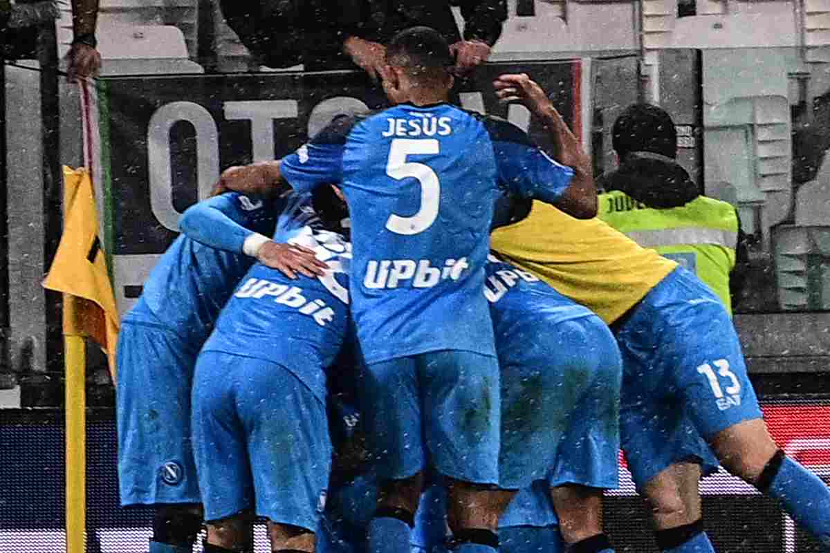 Serie A slittamento Napoli-Salernitana festa scudetto