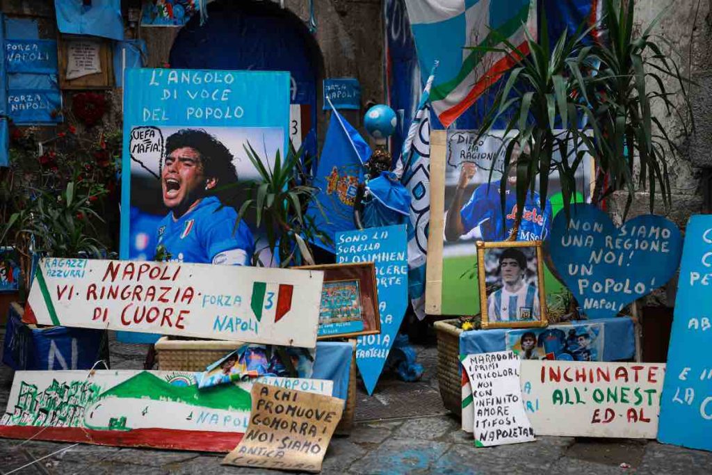 Tanti turisti a Napoli