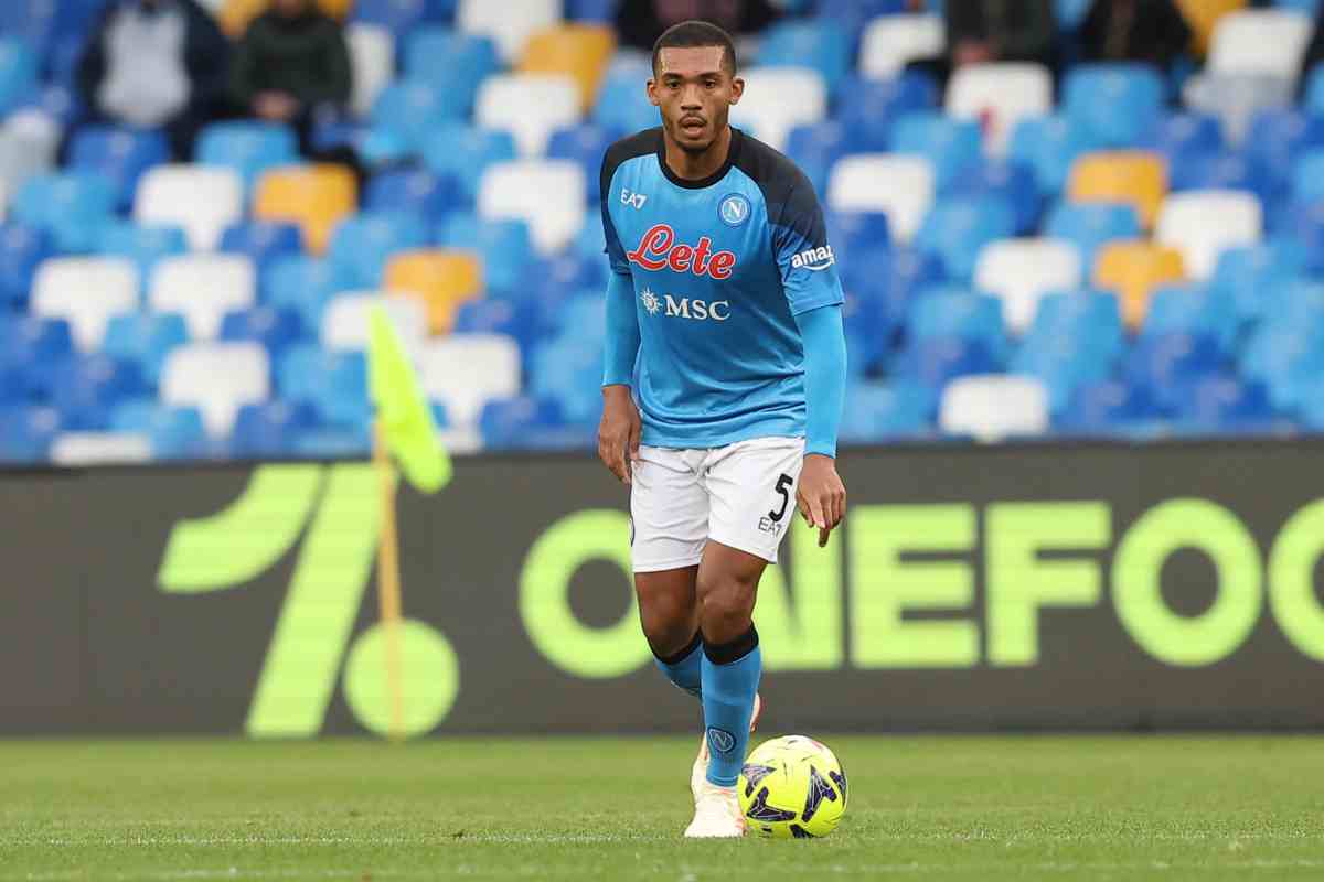 juan jesus carica il napoli contro il milan