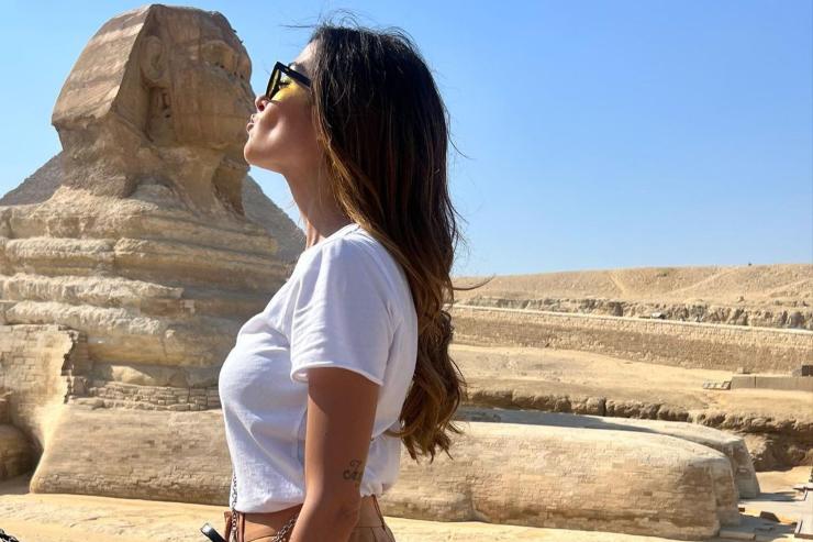 Giorgia Palmas Egitto bacio