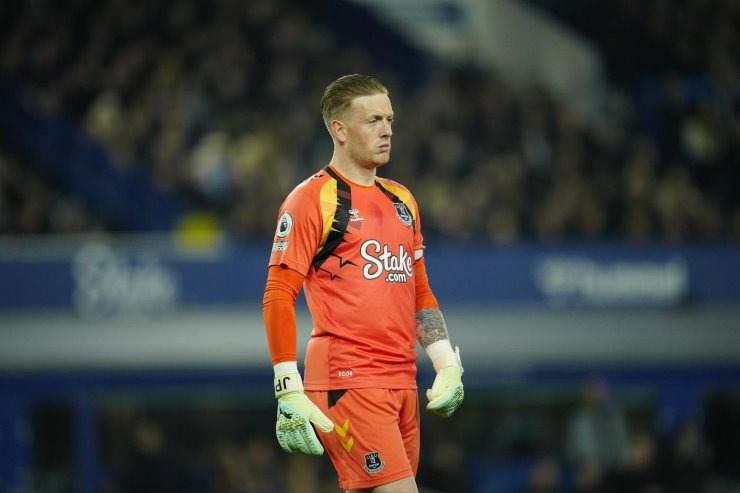 Premier, Pickford para un rigore grazie alla sua borraccia