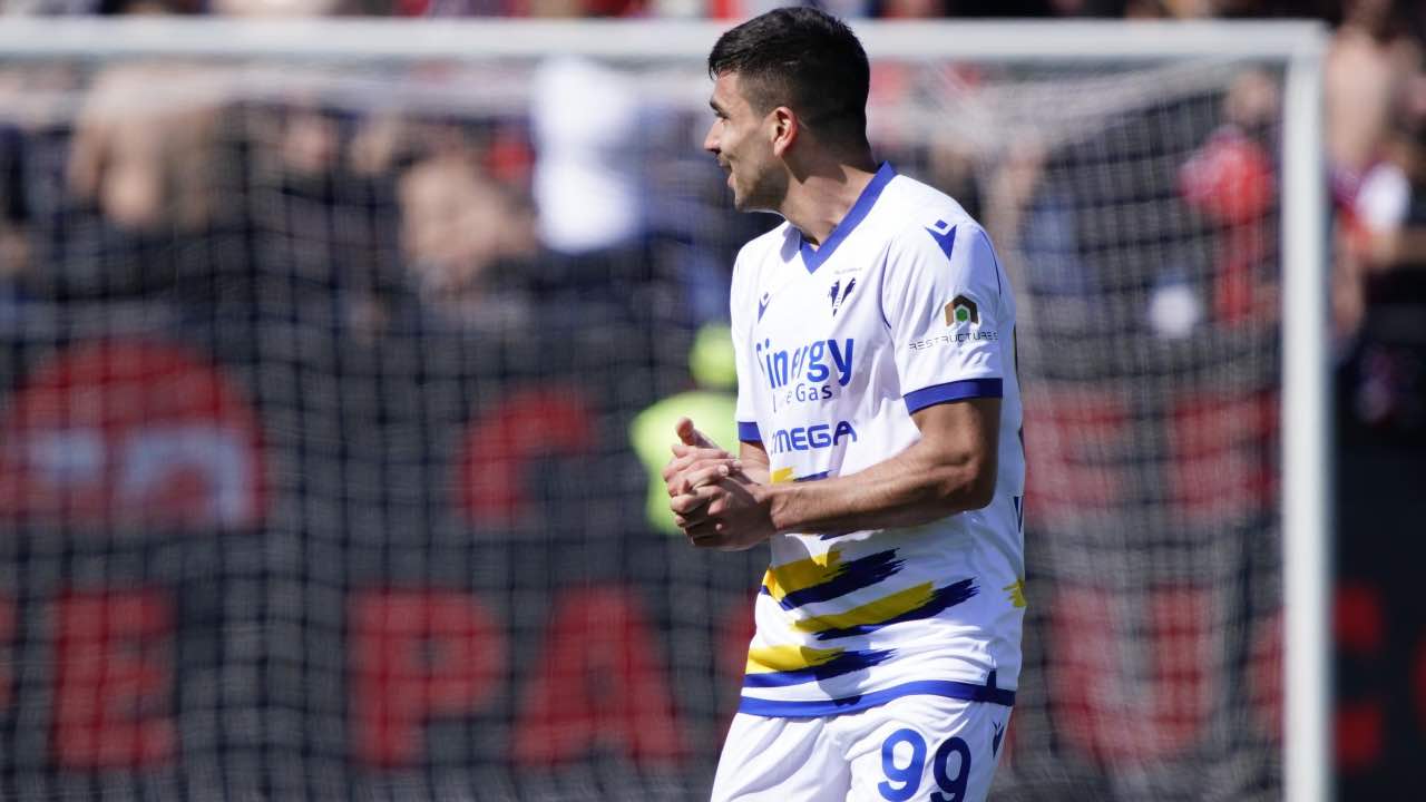 Giovanni Simeone in campo