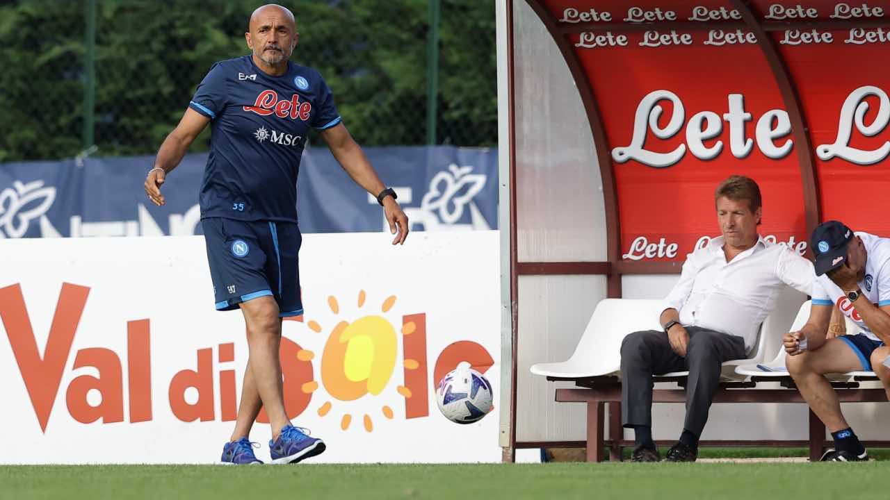 Luciano Spalletti pensieroso