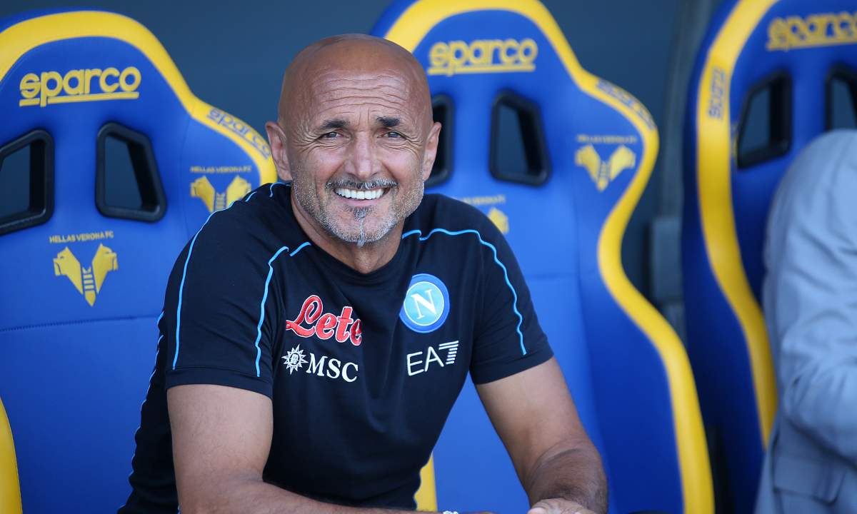 Spalletti sorridente Napoli