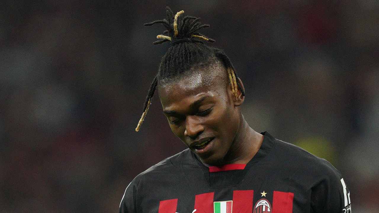 Leao a testa bassa: il Milan pronto a offrire il rinnovo