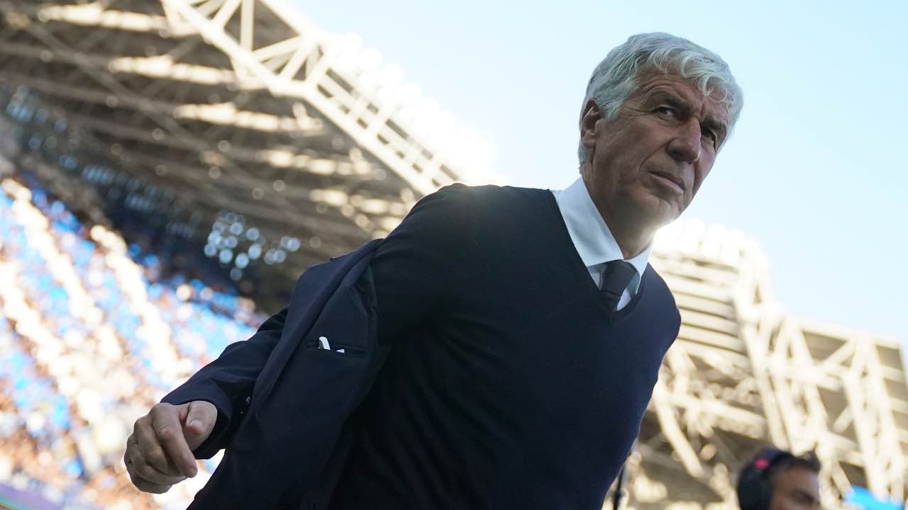 Gian Piero Gasperini pensieroso