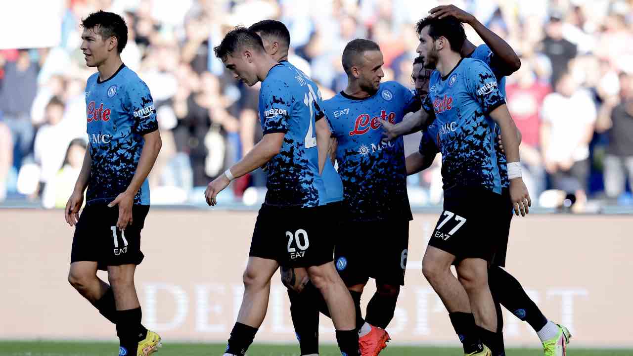 Napoli esulta contro il Sassuolo