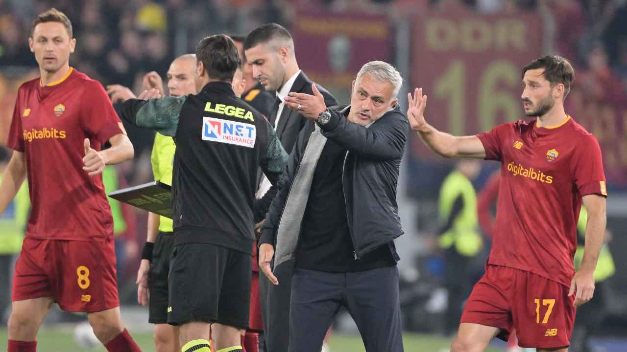 Josè Mourinho protesta