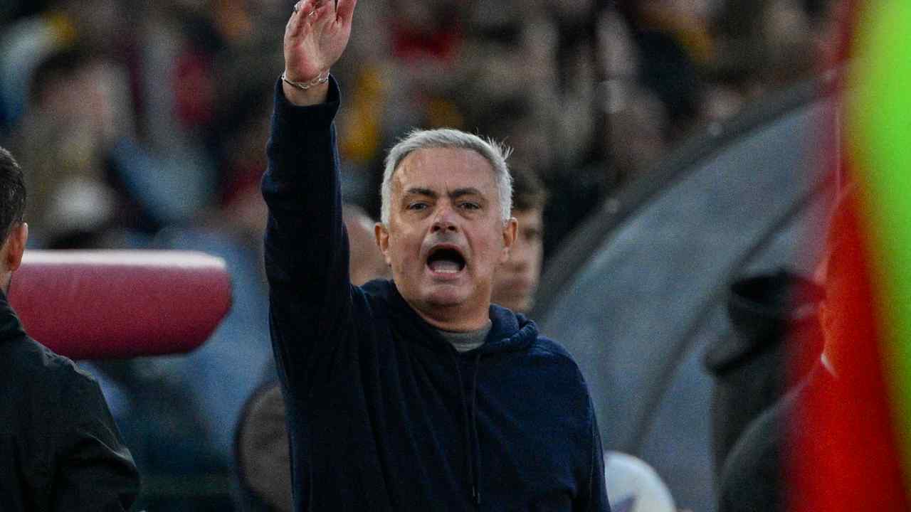 Mourinho urla