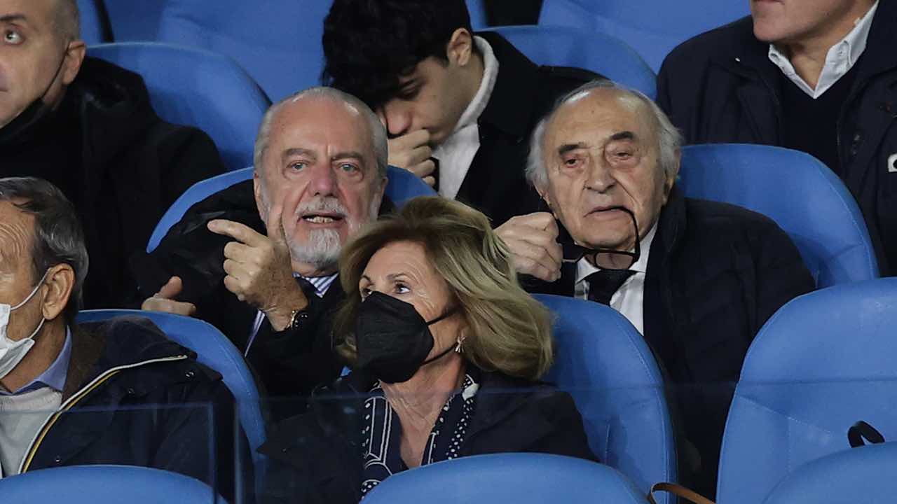 Aurelio De Laurentiis e Corrado Ferlaino in tribuna